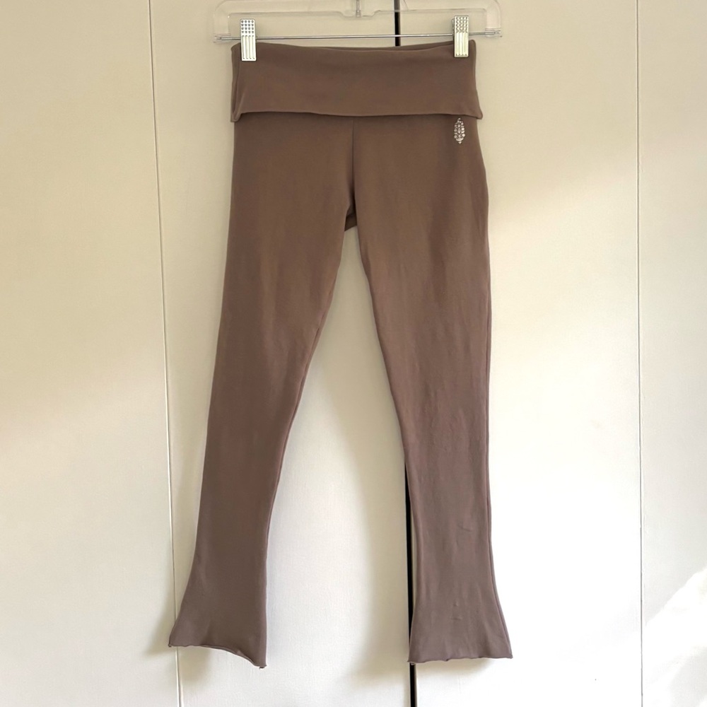 Free People Movement So Simple Pedal Pusher Leggings in Tan Size XS - Picture 2 of 13